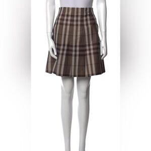 Burberry A-Line Plaid Skirt - Gray and Black